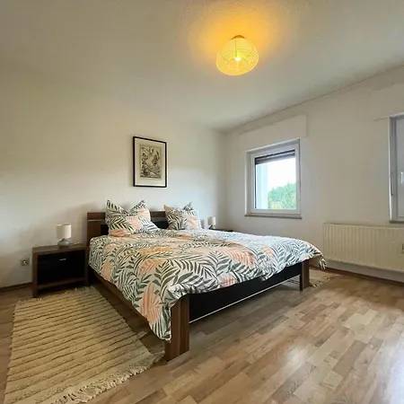 Romantic With Garden Apartamento *