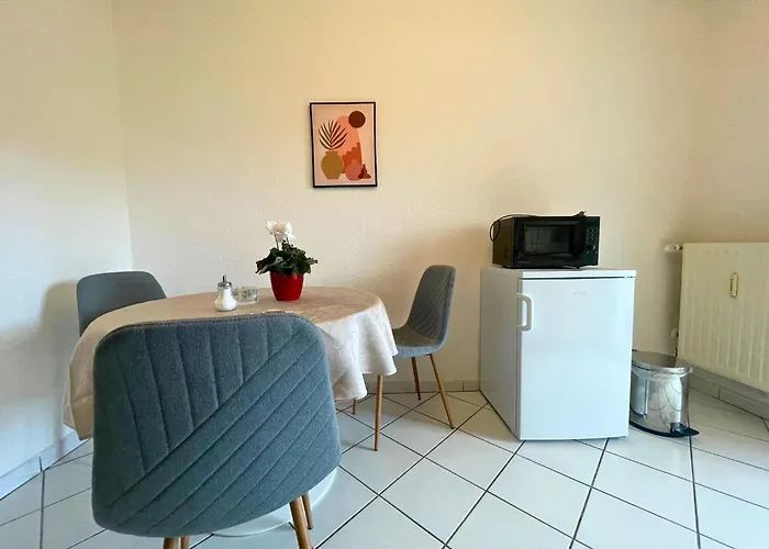 Romantic With Garden Διαμέρισμα